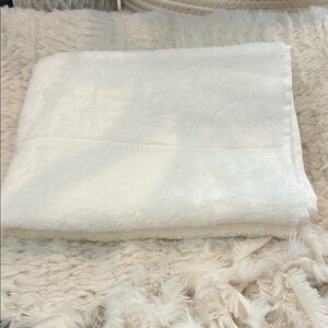 Luxurious White Hand Towel